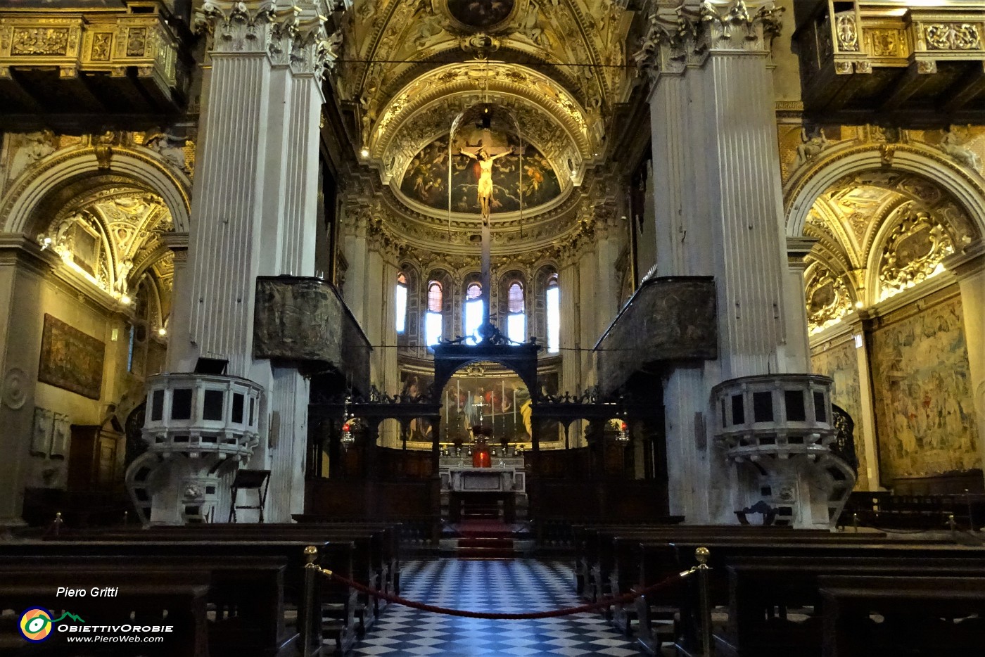 77 Interno della Basilica di S.ta Maria Maggiore.JPG